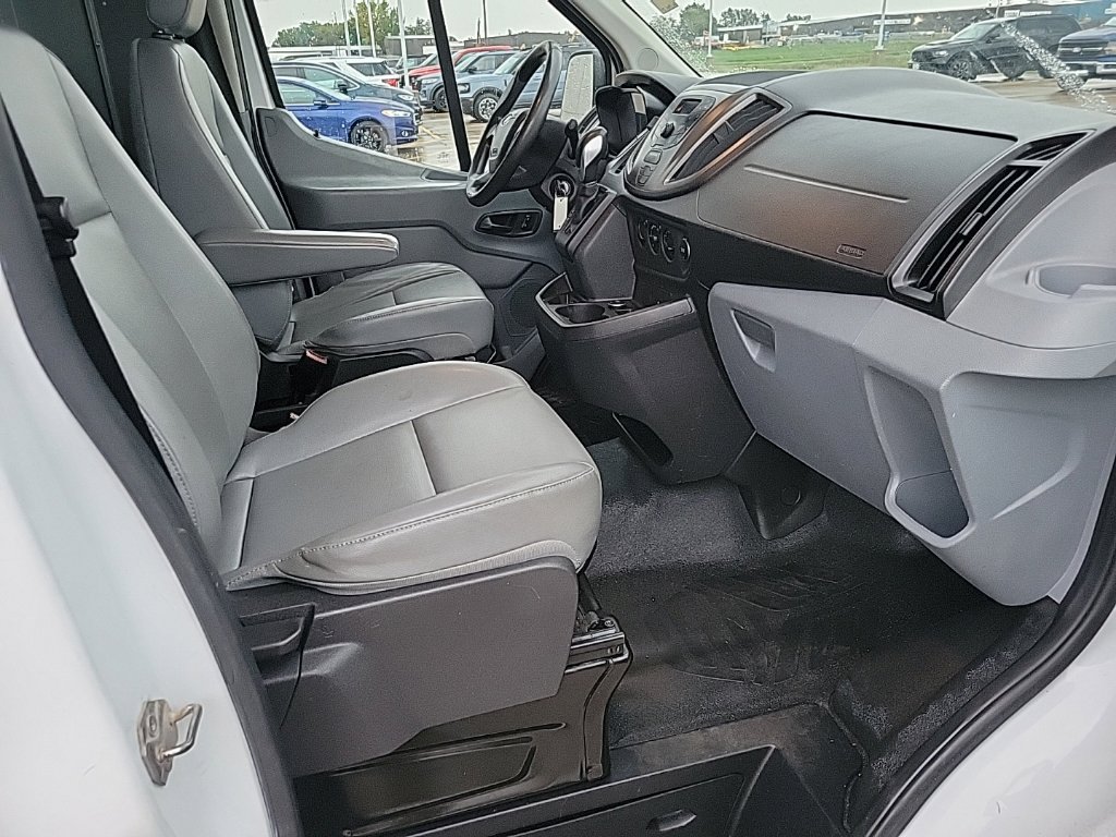 Used 2016 Ford Transit 250 148 Medium Roof RWD image 10