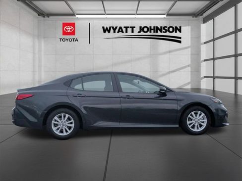 Certified 2025 Toyota Camry LE image 6