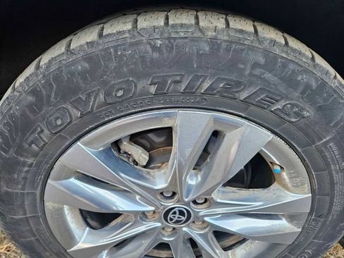 Used 2022 Toyota Sienna XLE Woodland Edition AWD/4WD image 13