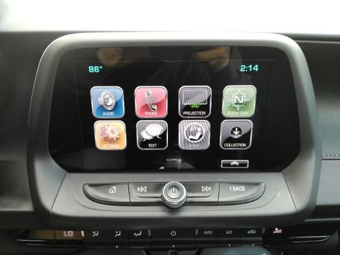 Used 2017 Chevrolet Camaro LT w/ Technology Package RWD image 11