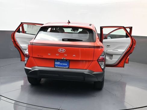 Used 2026 Hyundai Kona SE FWD image 30