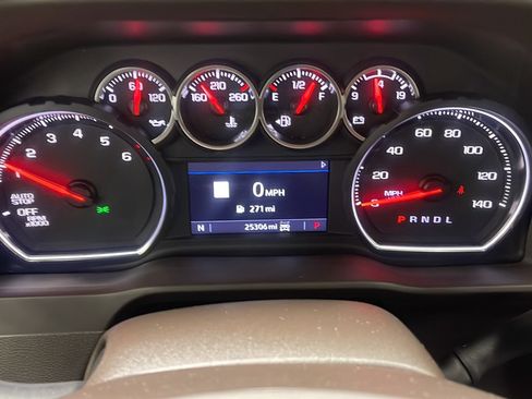 Used 2022 Chevrolet Silverado 1500 LTZ w/ LTZ Premium Package AWD/4WD image 5