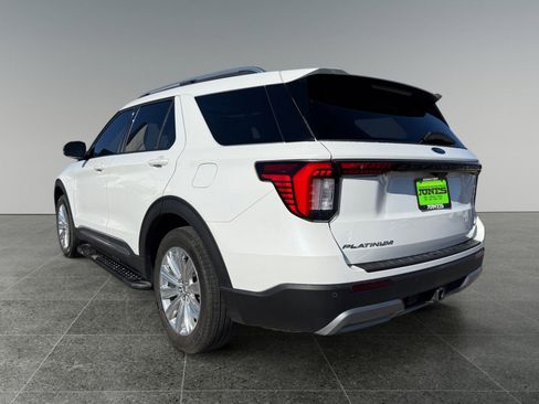 Used 2025 Ford Explorer Platinum w/ LUX Leather Package AWD/4WD image 4