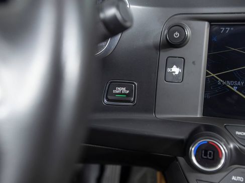 Used 2015 Chevrolet Corvette Stingray Convertible w/ 2LT Preferred Equipment Group RWD image 43