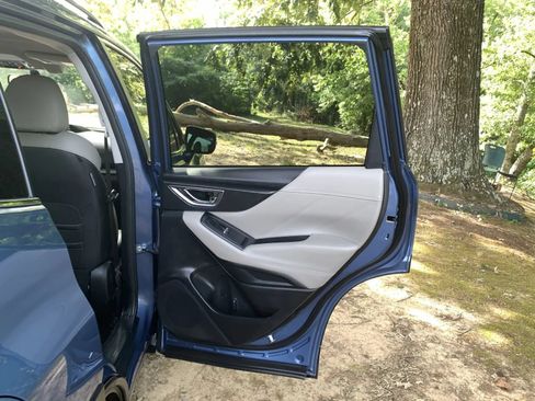 Used 2019 Subaru Forester Limited AWD/4WD image 29