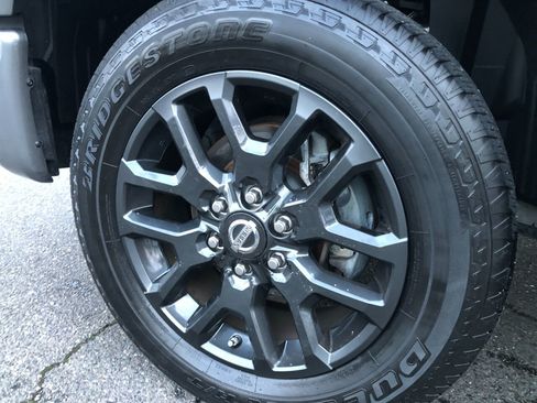 Used 2017 Nissan Titan PRO-4X AWD/4WD image 20