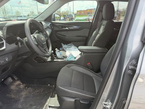 Used 2025 Chevrolet TrailBlazer LT image 5
