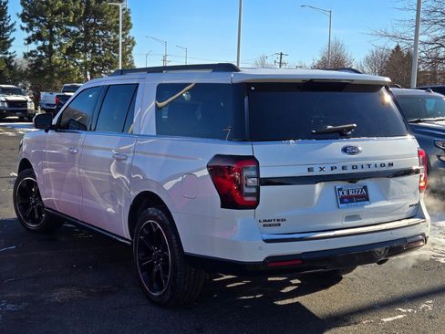 Used 2022 Ford Expedition Max Limited image 15