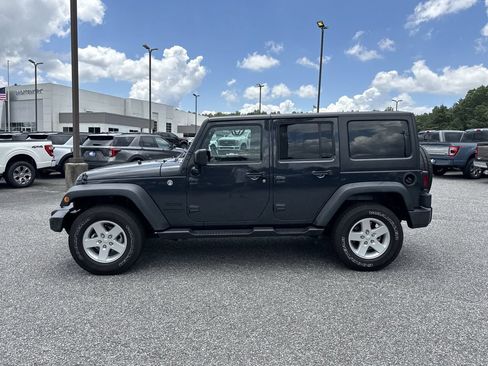 Used 2016 Jeep Wrangler Unlimited Sport w/ Quick Order Package 24S AWD/4WD image 4