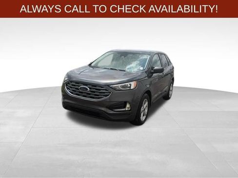 Used 2020 Ford Edge SE FWD image 3