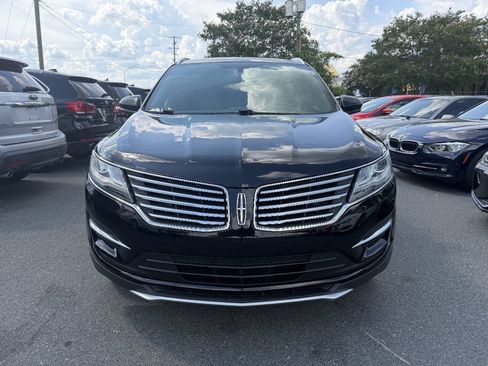 Used 2017 Lincoln MKC Premiere FWD image 2