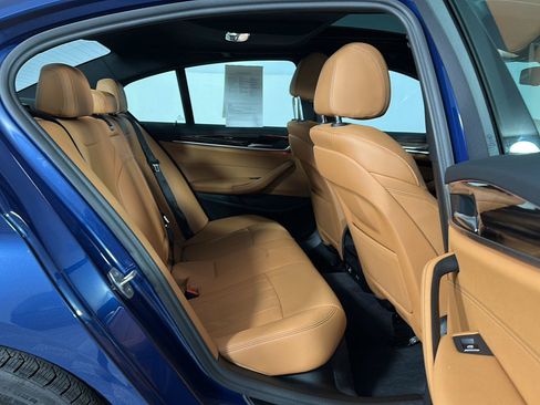 Used 2022 BMW 540i xDrive AWD/4WD image 32