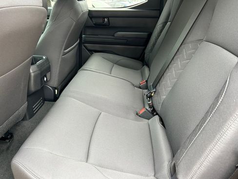 Used 2025 Toyota Tacoma SR5 AWD/4WD image 16