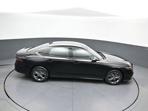 Certified 2023 Honda Accord EX image 34