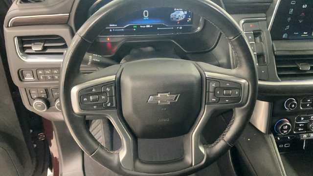 Used 2023 Chevrolet Tahoe Z71 w/ Luxury Package AWD/4WD image 20