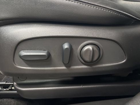 Used 2023 Buick Encore GX Select w/ Sport Touring Package AWD/4WD image 21