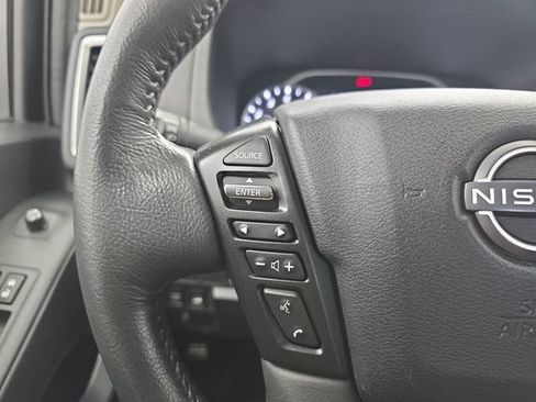 Used 2024 Nissan Frontier SV w/ Hardbody Edition AWD/4WD image 17