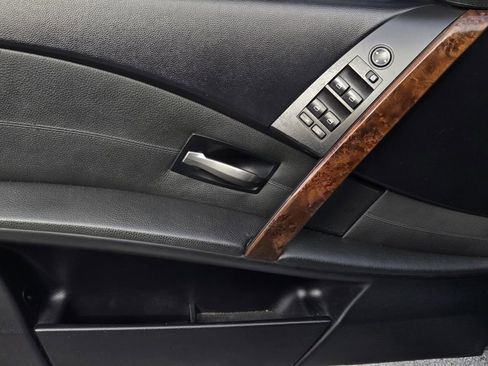 Used 2007 BMW 530i Sedan image 16