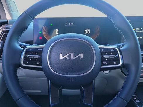 Used 2025 Kia Sorento EX FWD image 32