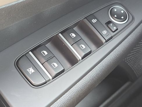 Used 2023 Kia Forte LXS image 23