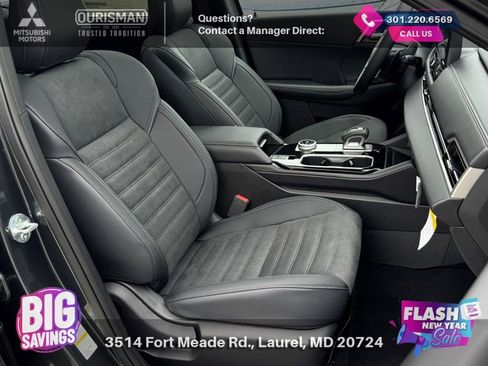 New 2025 Mitsubishi Outlander SE image 9