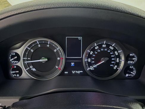 Used 2016 Toyota Land Cruiser AWD/4WD image 45
