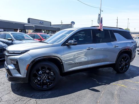 Used 2026 Chevrolet Traverse RS AWD/4WD image 5