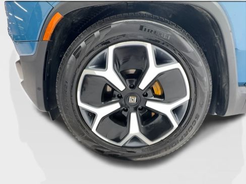 Used 2024 Rivian R1S Adventure AWD/4WD image 12