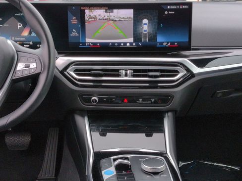 Certified 2024 BMW i4 eDrive35 RWD image 30