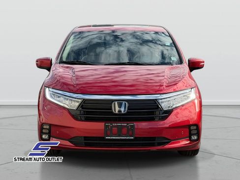 Used 2023 Honda Odyssey Elite image 2