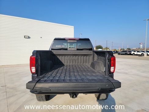 Used 2022 GMC Sierra 1500 Elevation w/ Preferred Package image 27