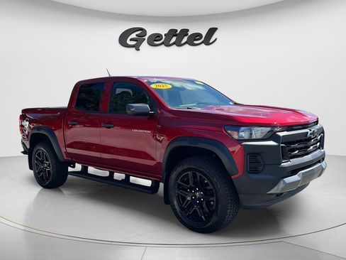 Used 2025 Chevrolet Colorado Trail Boss AWD/4WD image 3