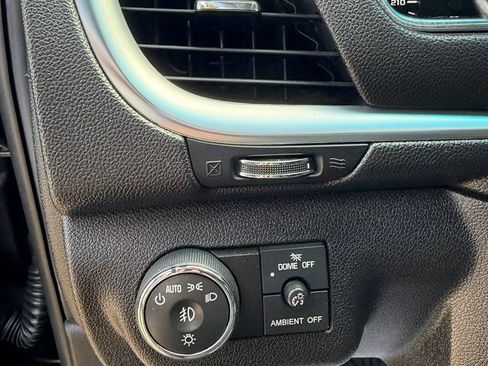 Used 2016 Chevrolet Traverse LT w/ Style and Technology Package FWD image 15