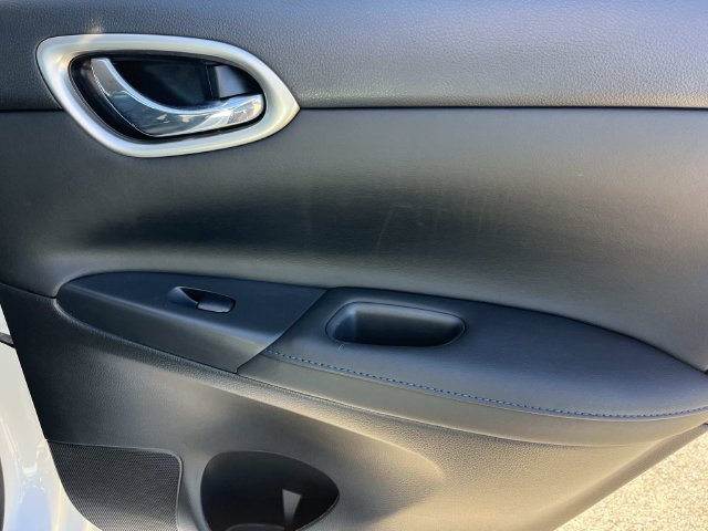 Used 2016 Nissan Sentra SR w/ SR Premium Package FWD image 20