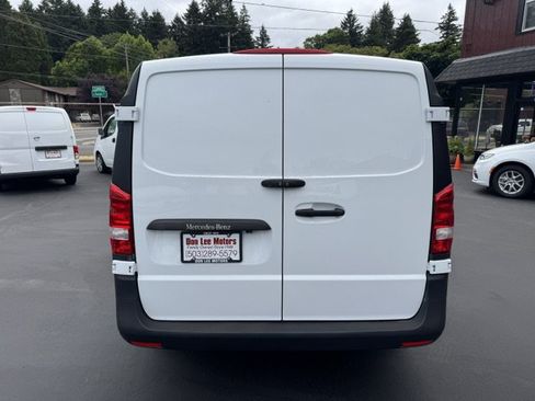 Used 2021 Mercedes-Benz Metris image 22