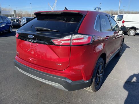 Used 2022 Ford Edge SEL w/ Convenience Package image 9