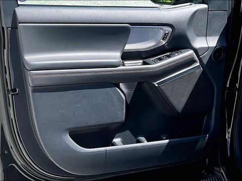 Used 2025 Ford Expedition Max Active AWD/4WD image 22
