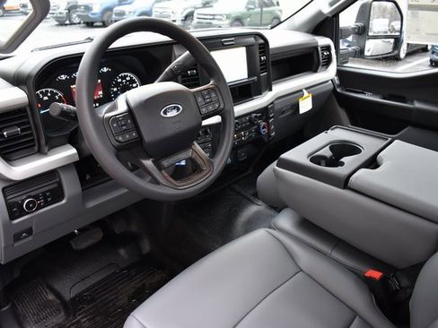New 2025 Ford F350 XL w/ XL Chrome Package image 6