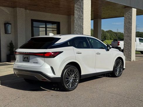 Used 2023 Lexus RX 350 FWD w/ Cold Area Package image 11