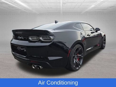 Used 2023 Chevrolet Camaro SS RWD image 11