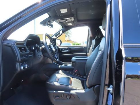 Used 2023 GMC Yukon AT4 w/ AT4 Premium Package AWD/4WD image 15