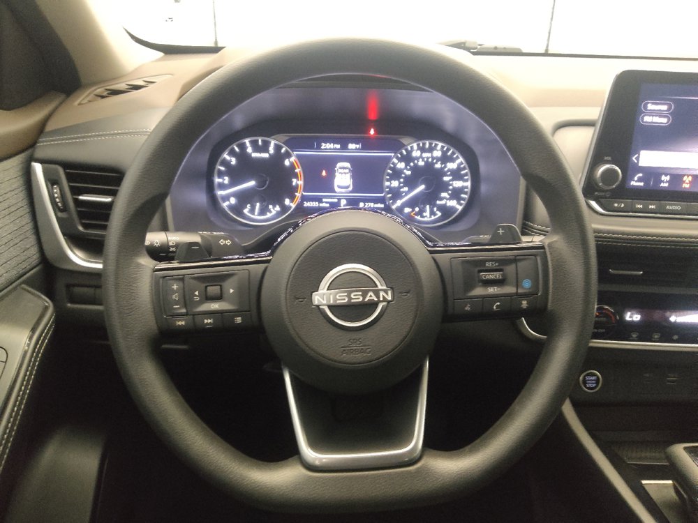 Used 2023 Nissan Rogue SV FWD image 22