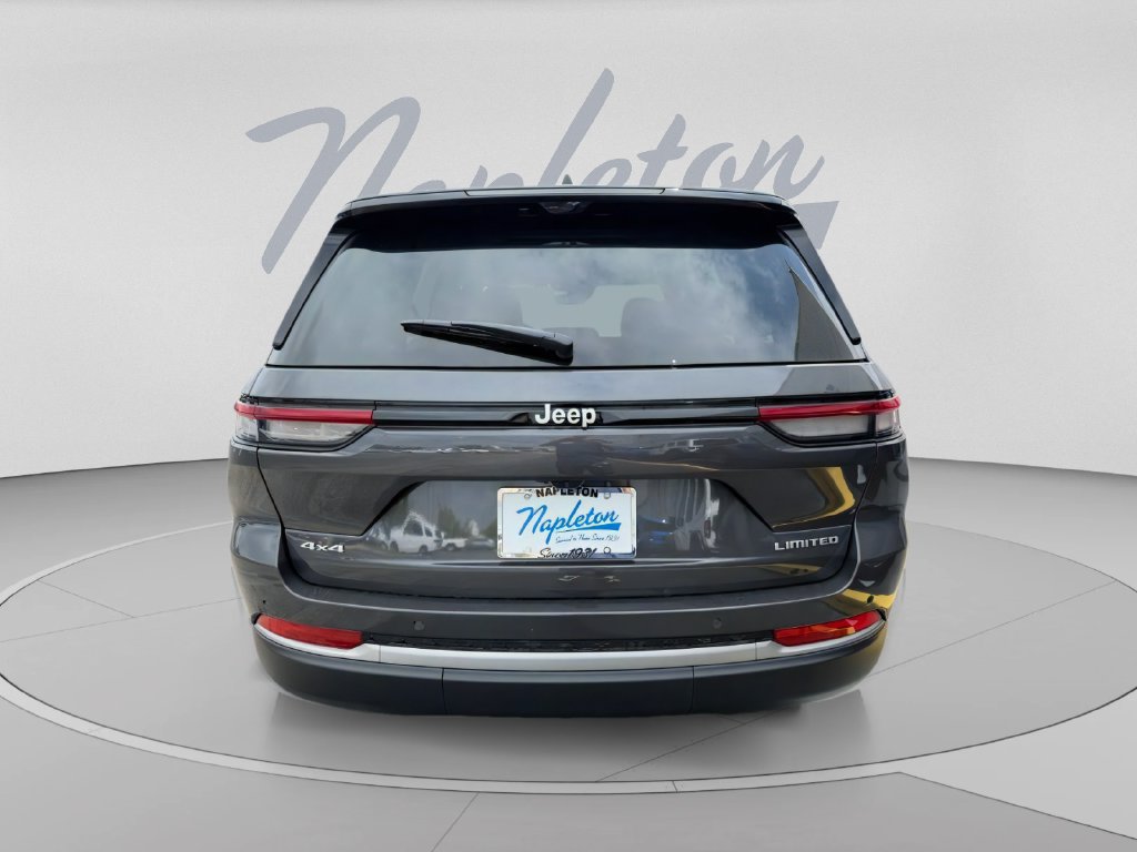 New 2026 Jeep Grand Cherokee Limited w/ Luxury Tech Group II AWD/4WD image 9