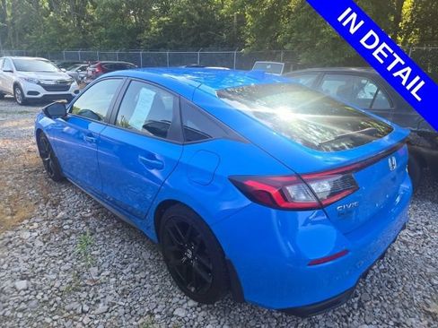 Used 2025 Honda Civic Sport image 4