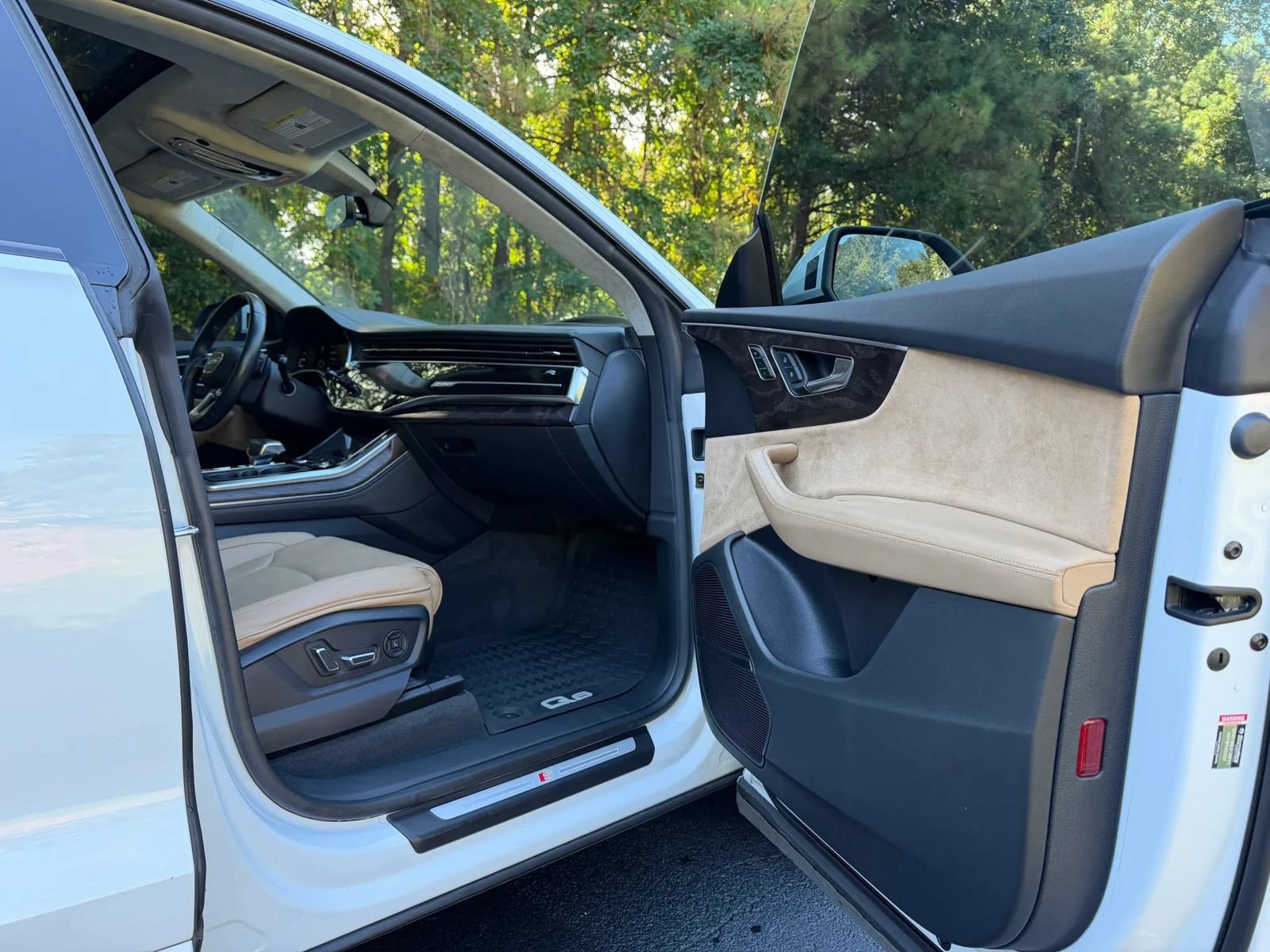 Used 2019 Audi Q8 Prestige AWD/4WD image 17