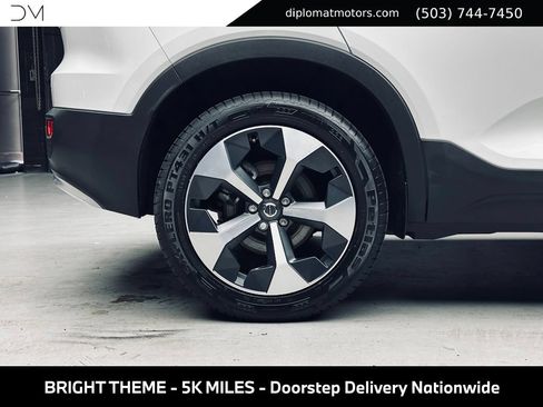 Used 2025 Volvo XC40 B5 Core w/ Protection Package Premier AWD/4WD image 43