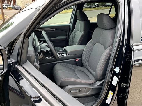 New 2026 Honda Pilot Sport image 9