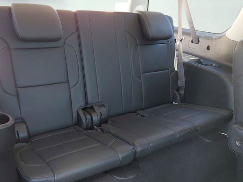 Used 2018 GMC Yukon XL SLT w/ Premium Edition AWD/4WD image 19