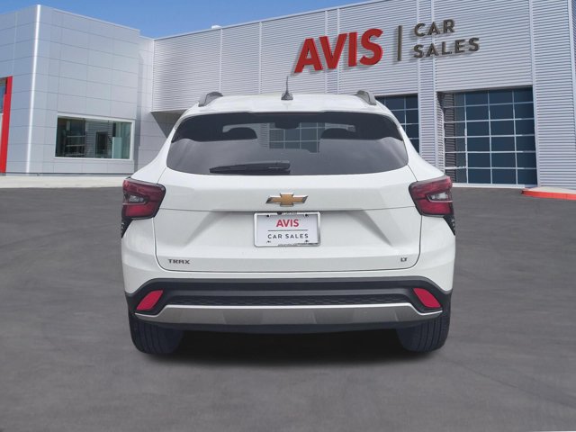 Used 2026 Chevrolet Trax LT FWD image 7