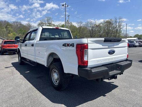 Used 2019 Ford F250 XL w/ Power Equipment Group AWD/4WD image 4